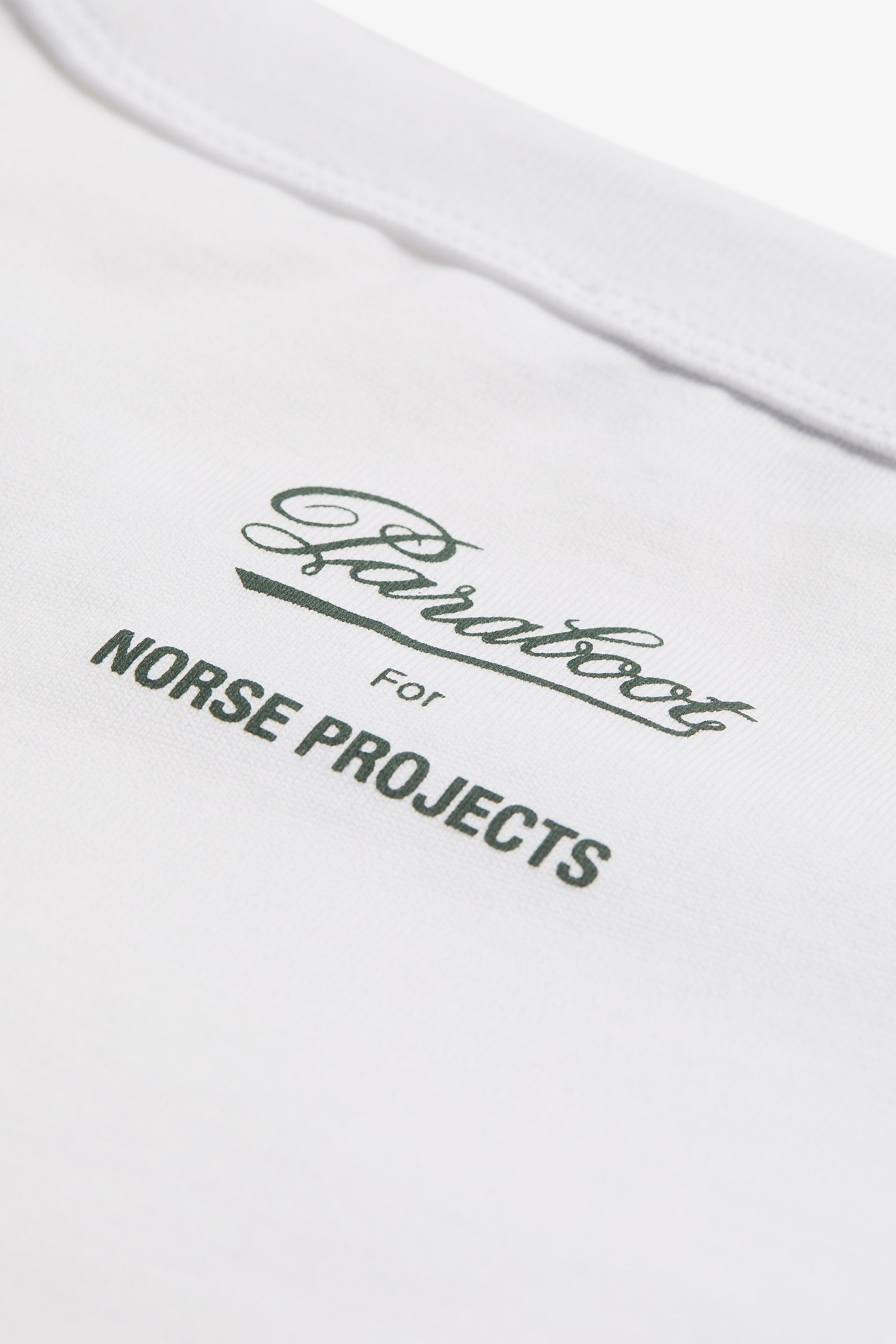 T-shirt - Un t-shirt à la coupe classique en jersey de coton biologique de poids moyen - Un t-shirt à la coupe classique en jersey de coton biologique de poids moye…