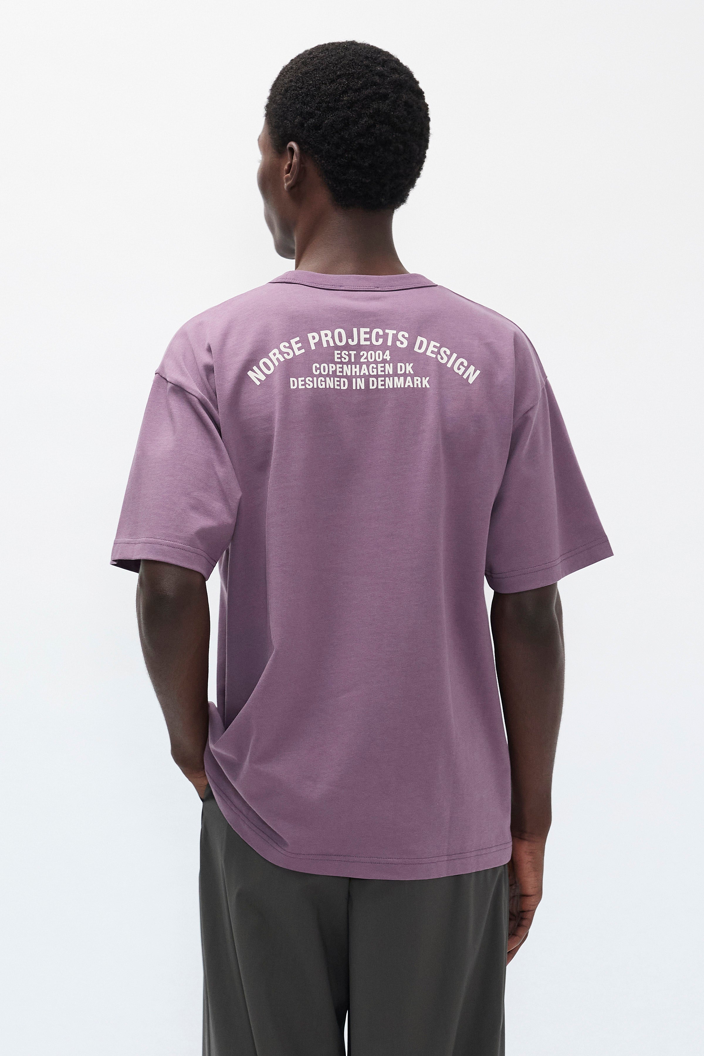 T-shirt à imprimé Arch Bio - Un t-shirt ample coupé dans un jersey de coton biologique épais - Un t-shirt ample coupé dans un jersey de coton biologique épais