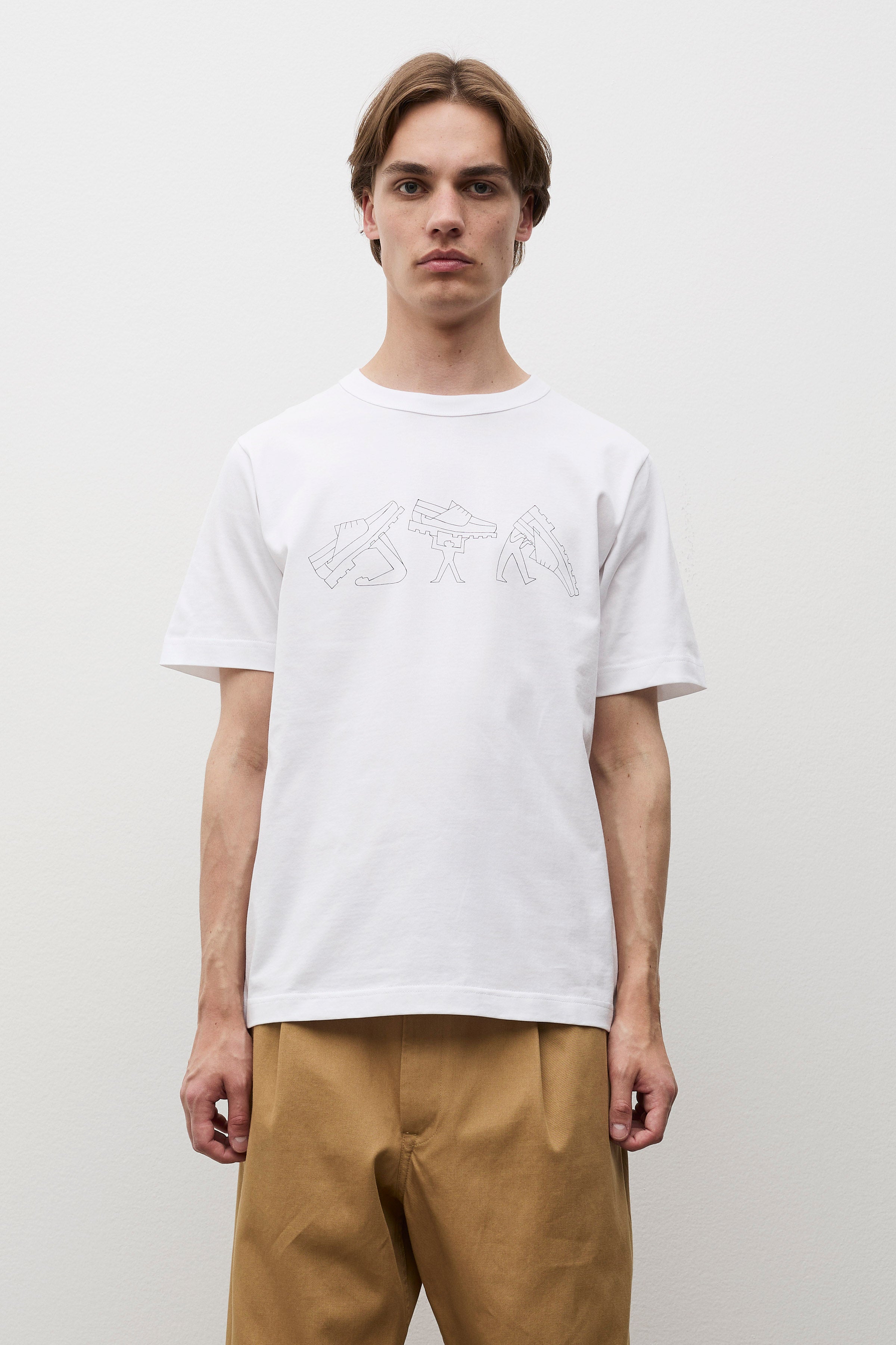 T-shirt - Un t-shirt à la coupe classique en jersey de coton biologique de poids moyen - Un t-shirt à la coupe classique en jersey de coton biologique de poids moye…