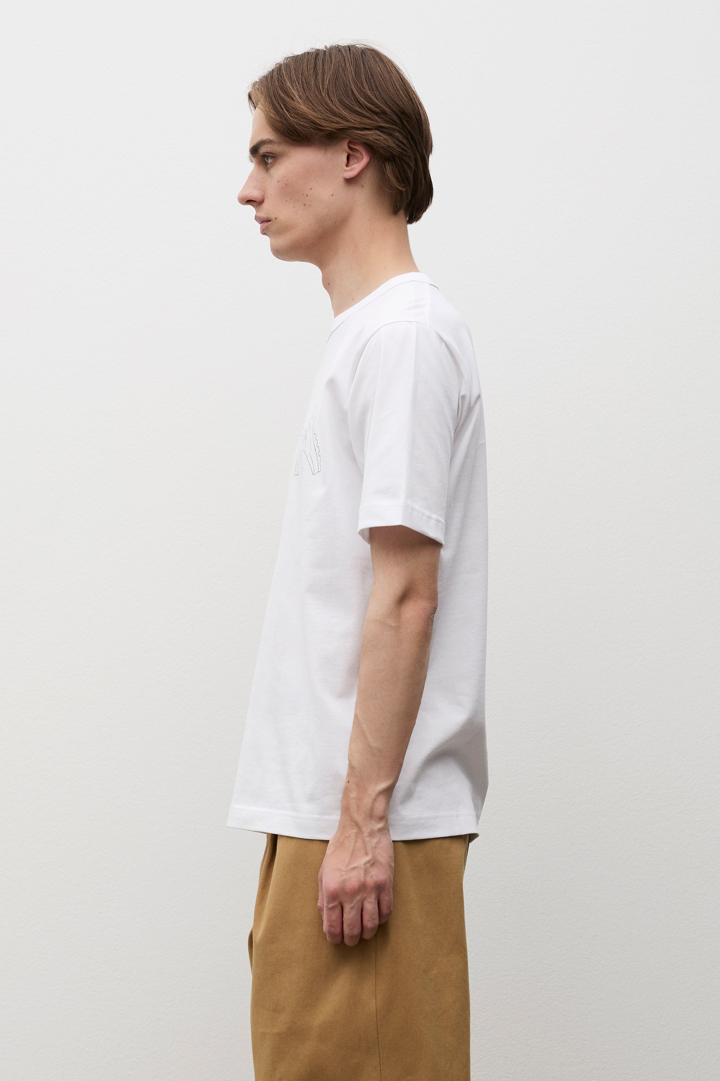 T-shirt - Un t-shirt à la coupe classique en jersey de coton biologique de poids moyen - Un t-shirt à la coupe classique en jersey de coton biologique de poids moye…