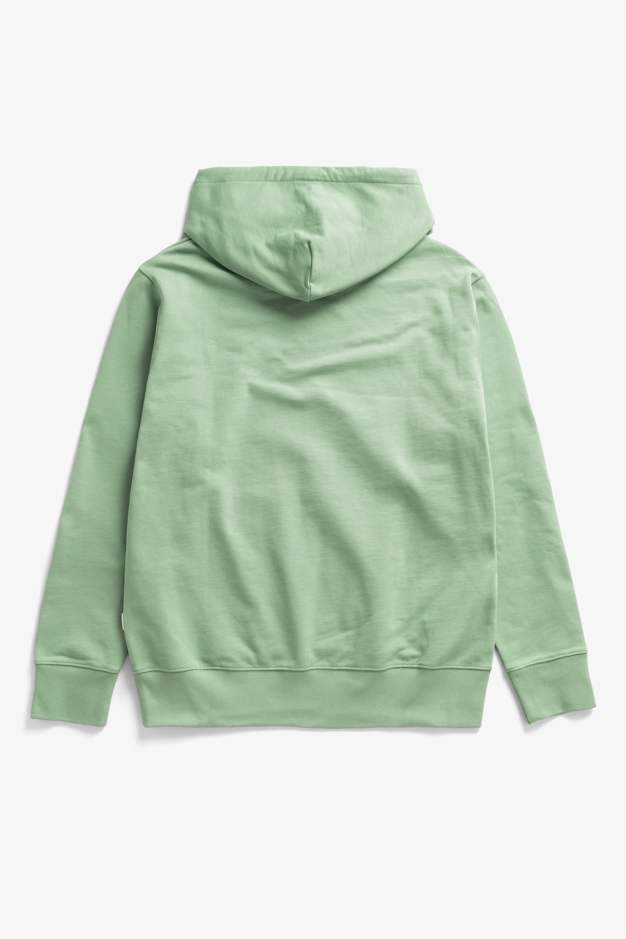Sweat à capuche – Il est doté de manches montées, d'une capuche double épaisseur ajustable avec cordon de serrage et embouts en métal, d'une poche kangourou, de poignets et d'un ourlet côtelés et d'un marqu…