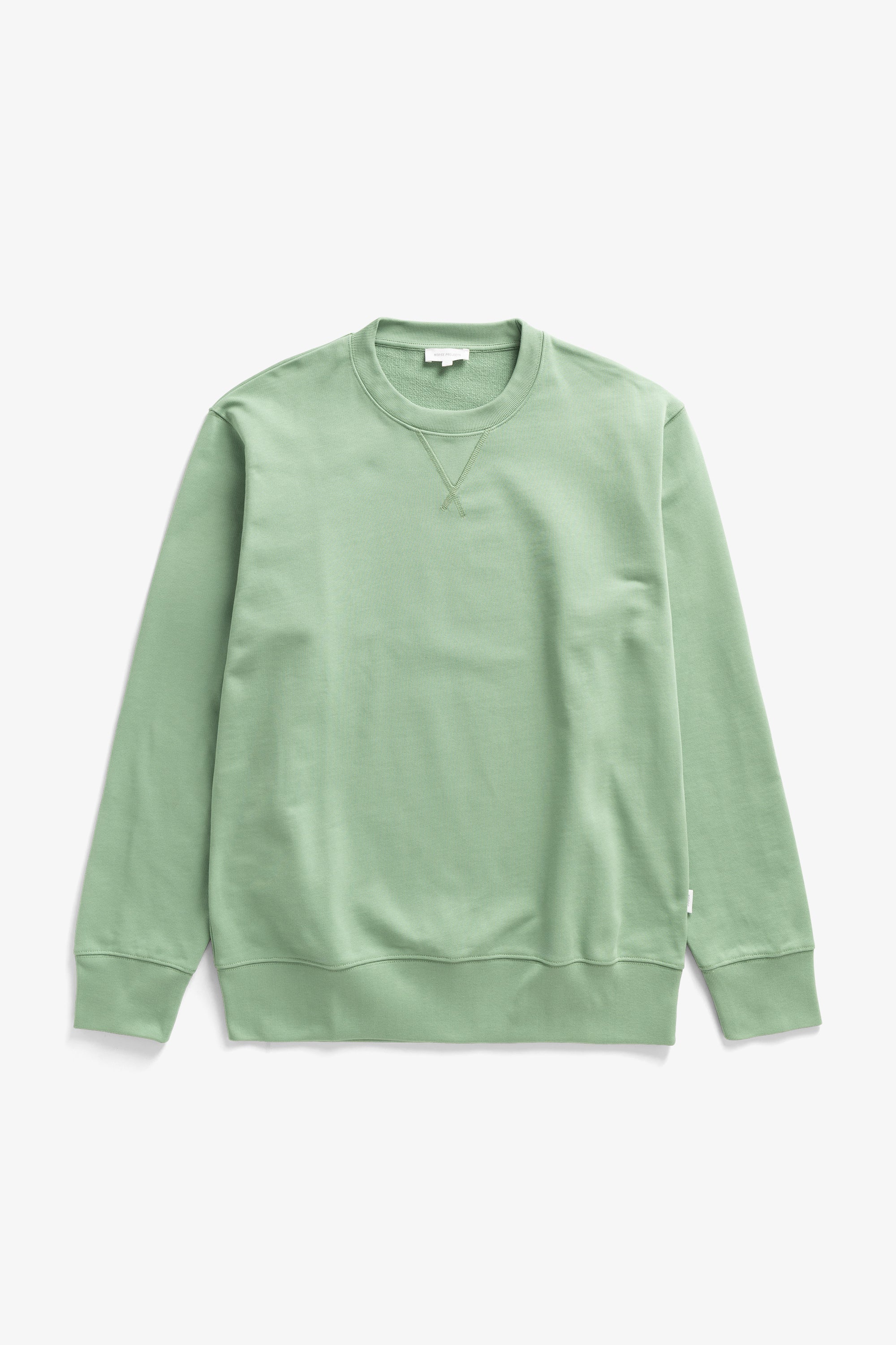 Sweat-shirt – Il est doté de manches montées, d’un gousset au milieu devant, d’un col, de poignets et d’un ourlet côtelés et d’une étiquette de marque à la couture latérale. #4