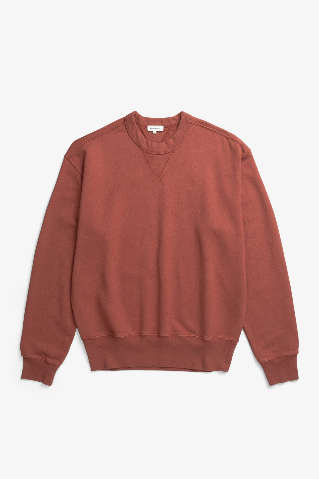 Sweatshirt en coton et lin bouclé - Un sweatshirt décontracté teint en pièce, confectionné dans un mélange de coton et de lin bouclé - Il présente des manches montées…