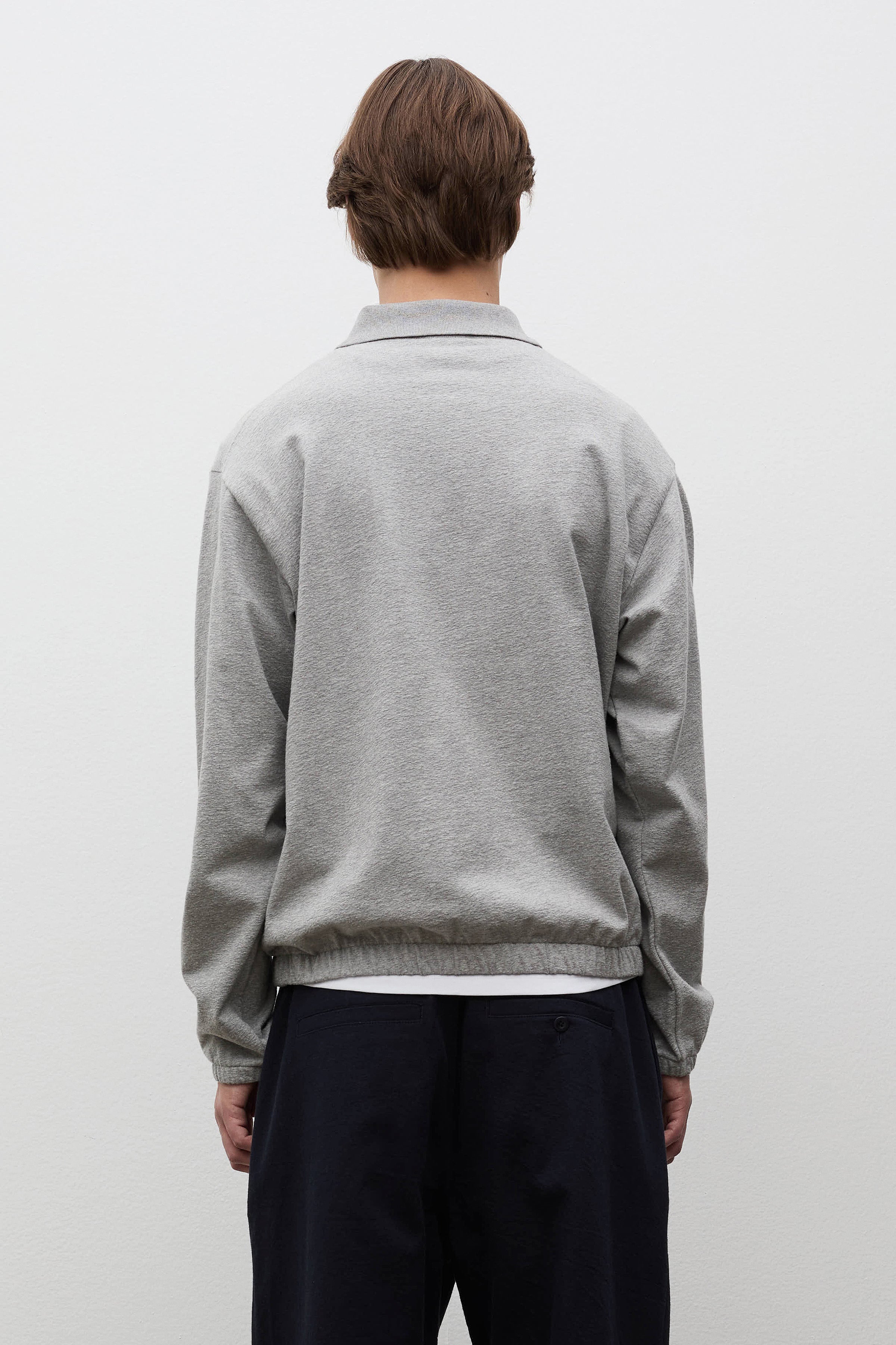 Polo en jersey de coton léger et décontracté - Un polo à la coupe décontractée confectionné en jersey de coton texturé - Un polo à la coupe décontractée confectionné en jerse…