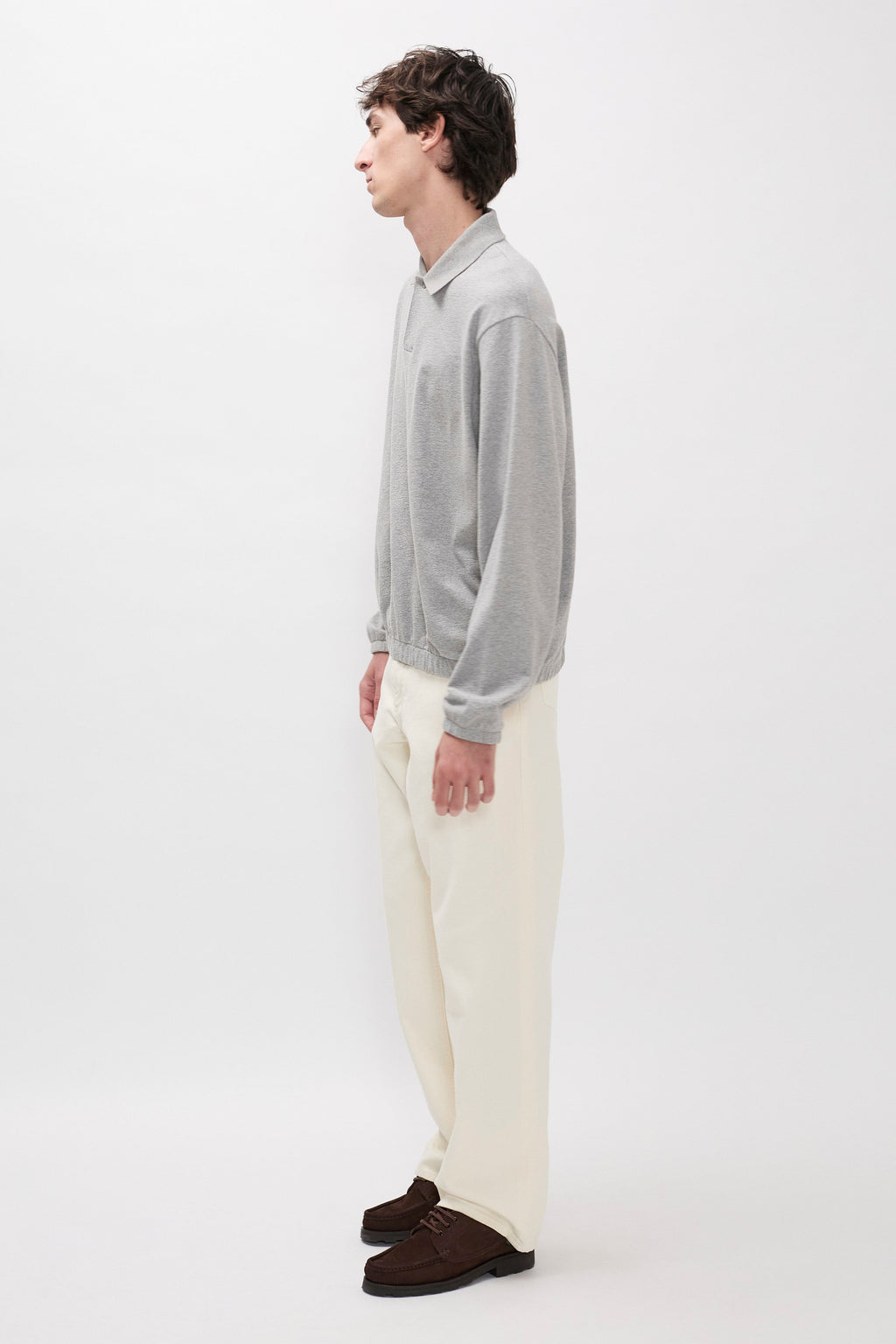 Pantalon décontracté à 5 poches en sergé épais - Pantalon décontracté à cinq poches en sergé épais 3x1 teint - Pantalon décontracté à cinq poches en sergé épais teint…