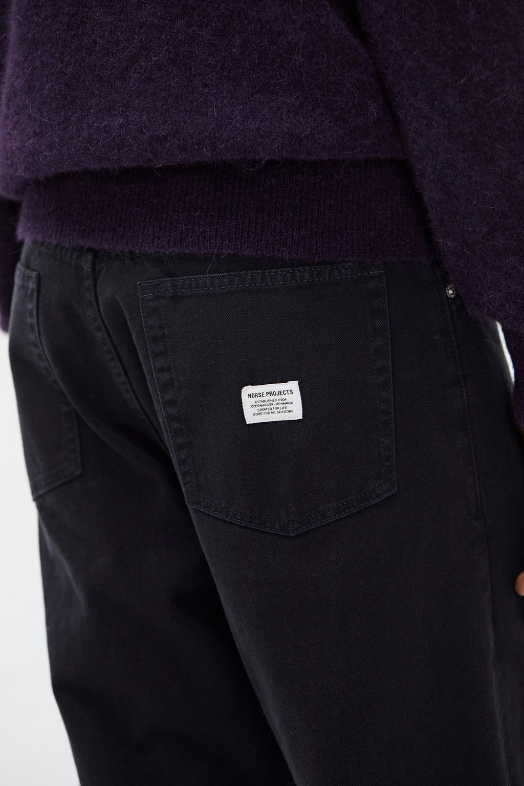Pantalon 5 poches - Pantalon cinq poches décontracté en twill 3x1 épais teint en pièce - Pantalon cinq poches décontracté en twill 3x1 épais teint en pièce - Relaxe…
