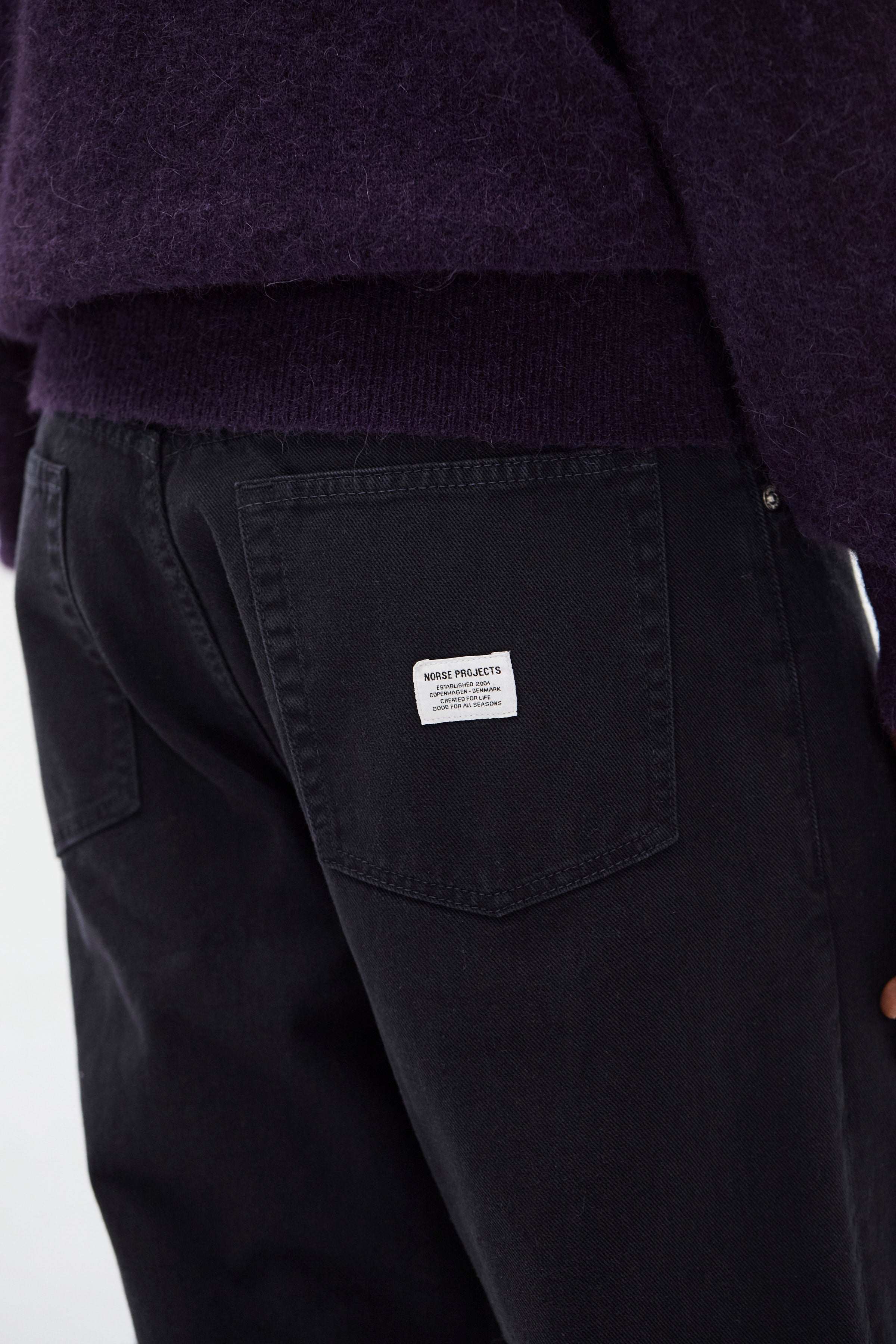 Pantalon 5 poches - Pantalon cinq poches décontracté en twill 3x1 épais teint en pièce - Pantalon cinq poches décontracté en twill 3x1 épais teint en pièce - Relaxe…