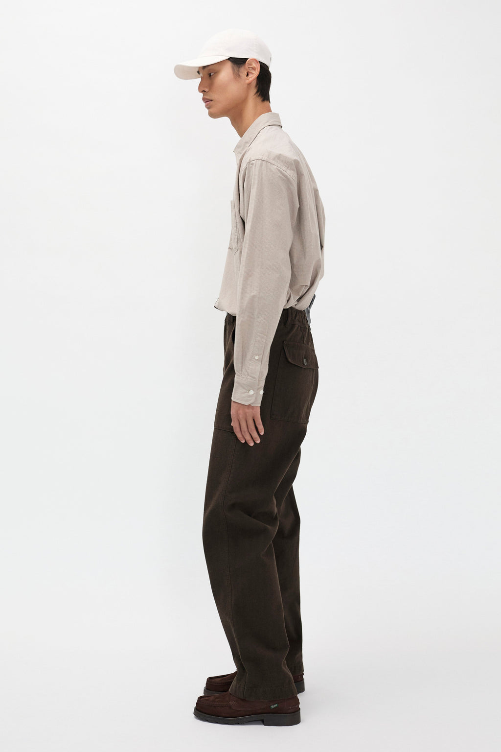 Pantalon en chevron de coton et laine décontracté – Doté de poches de style treillis à l'avant et à l'arrière, d'une braguette zippée et d'une fermeture boutonnée – Doté de poches de style treillis…