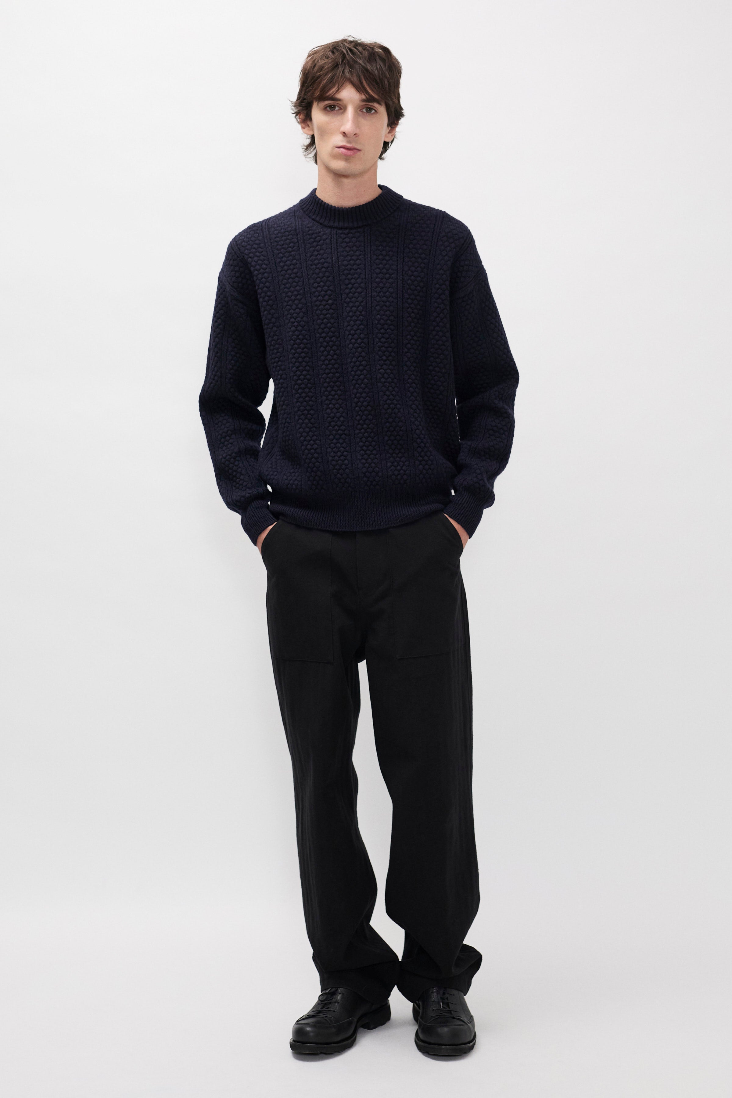 Pantalon en chevrons de coton et laine décontracté – Doté de poches façon « fatigue » à l'avant et à l'arrière, d'une braguette zippée et d'une fermeture boutonnée – Doté de poches façon « fatigue »… #2