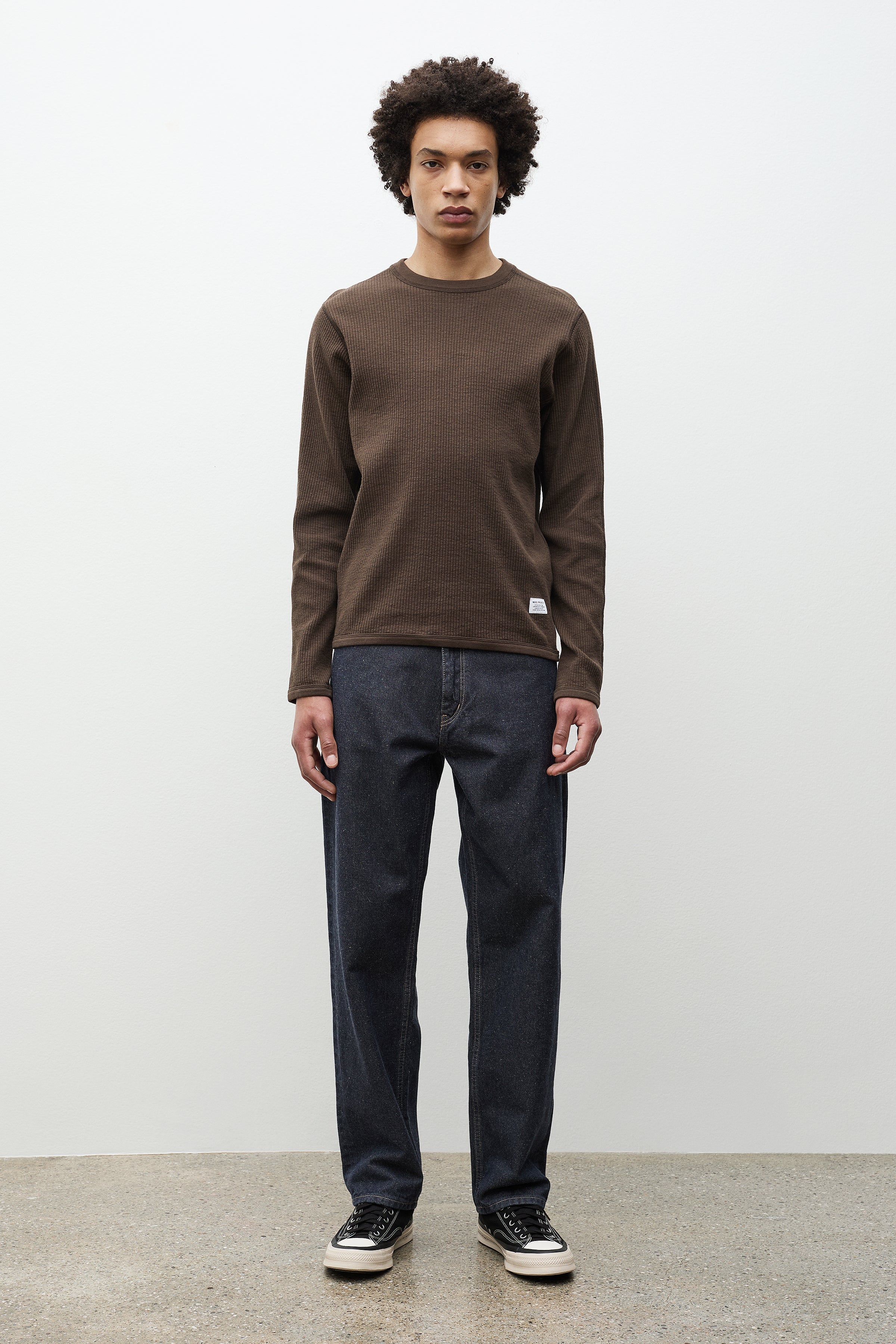 Vesterskov Broken Twill Denim – Inspiré des vêtements de travail américains des années 1950, ce pantalon à 5 poches est confectionné en denim selvedge broken-twill de coton et de lin…