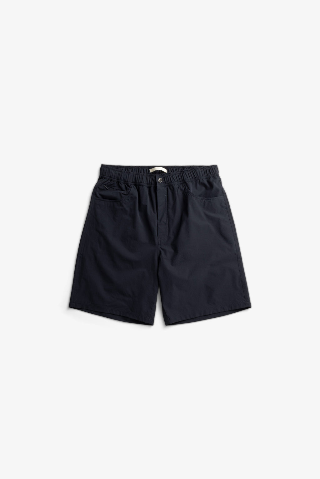 Short de transport - Conçu pour une grande perméabilité à l'air et une extensibilité optimale, il offre un confort exceptionnel et une protection fiable contre les intempéries, tandis que le fa…