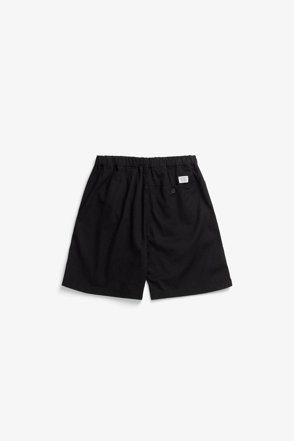 Short en sergé extensible bio regular - Un short décontracté avec une jambe ample, confectionné en sergé de coton bio extensible - Le pantalon est teint en pièce…