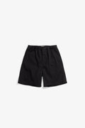 Short en sergé extensible bio regular - Un short décontracté avec une jambe ample, confectionné en sergé de coton bio extensible - Le pantalon est teint en pièce…
