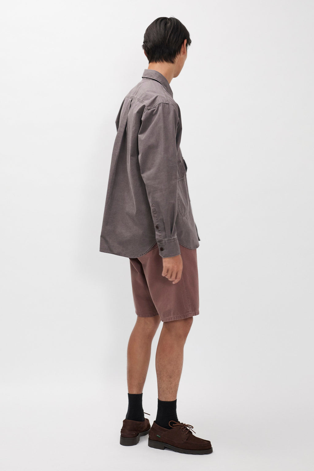 Short en sergé lourd décontracté à 5 poches - Short décontracté à cinq poches en sergé épais 3x1 teint après confection - Coupe avec une taille plus haute et une jambe plus large, ce…