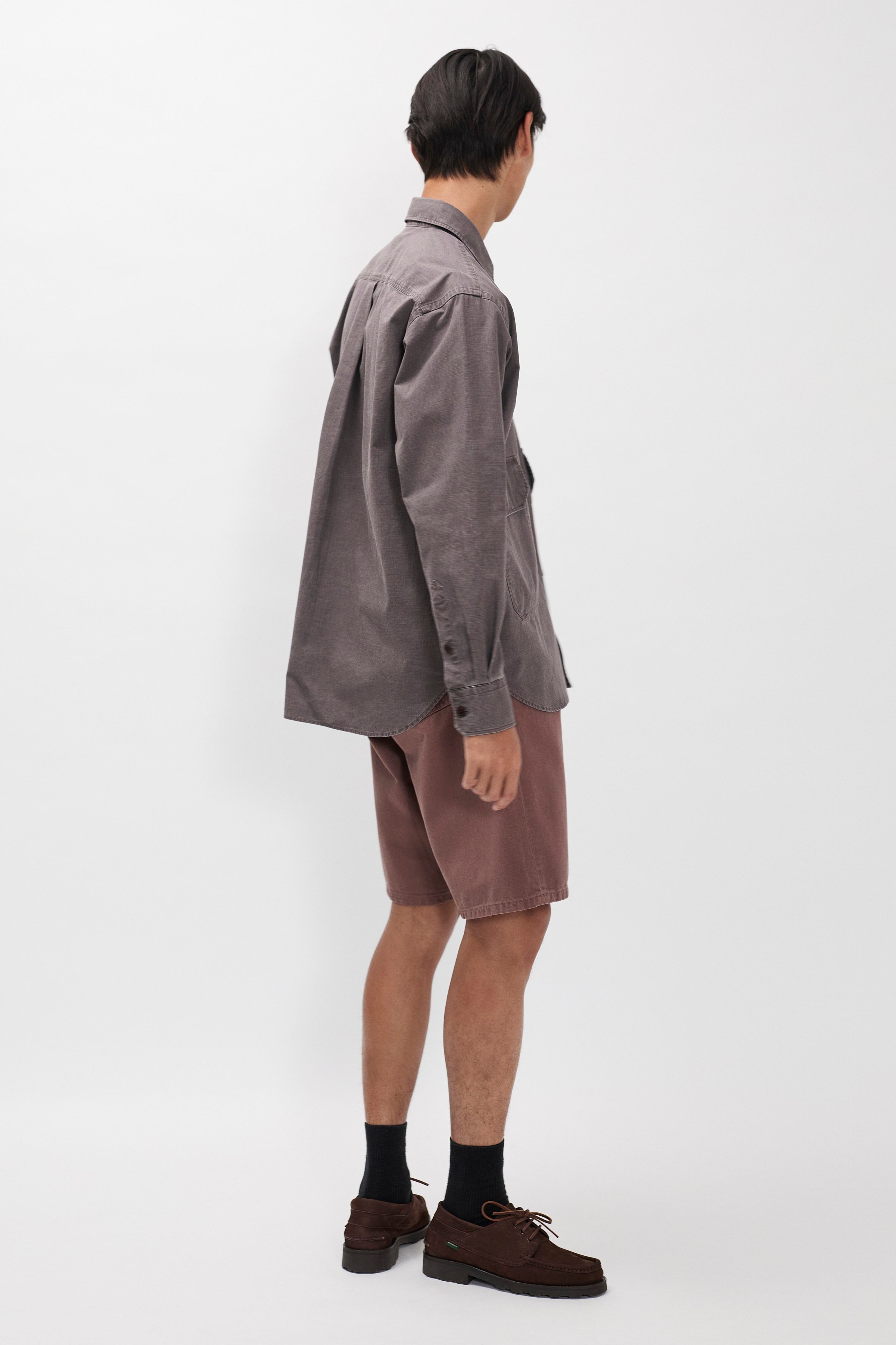 Short en sergé lourd décontracté à 5 poches - Short décontracté à cinq poches en sergé épais 3x1 teint après confection - Coupe avec une taille plus haute et une jambe plus large, ce…