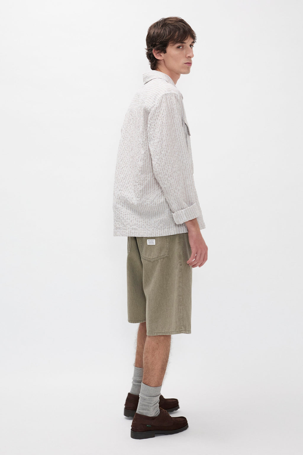 Short en twill teint en réserve, coupe décontractée, 5 poches - Short cinq poches décontracté en tissu twill teint en réserve - Short cinq poches décontracté en tissu teint en réserve