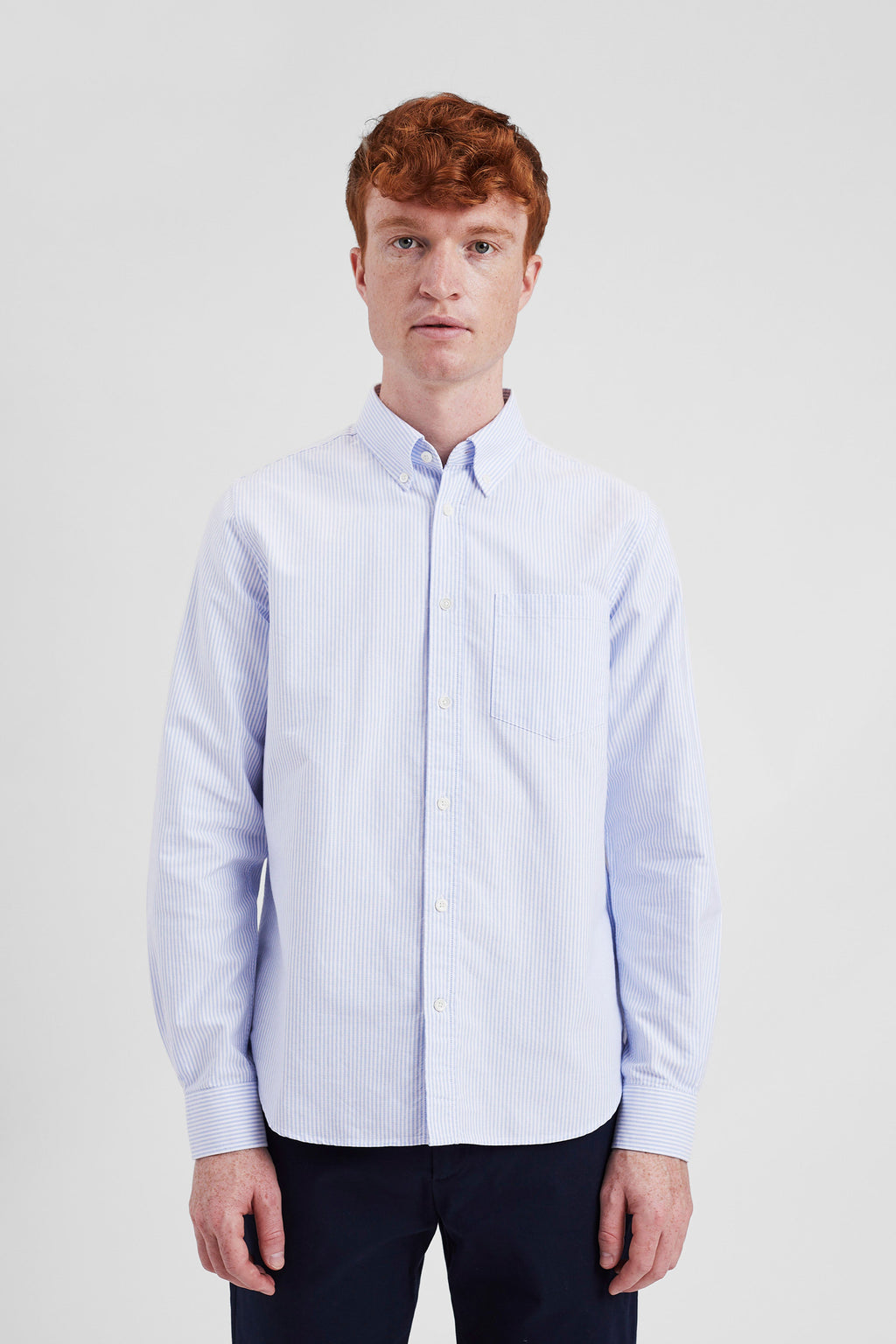 Chemise - Ce modèle est confectionné dans un tissu en coton biologique, lavé pour un toucher authentique et un aspect vieilli - Ce modèle est confectionné dans un tissu en coton biologique, lavé pour…