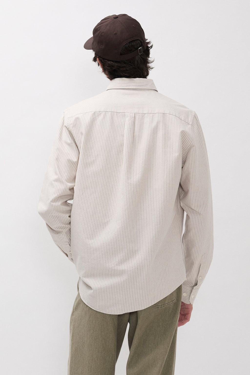 Chemise - Ce modèle est confectionné en tissu de coton biologique, lavé pour un toucher authentique et déjà porté - Ce modèle est confectionné en tissu de coton biologique, lavé… #3