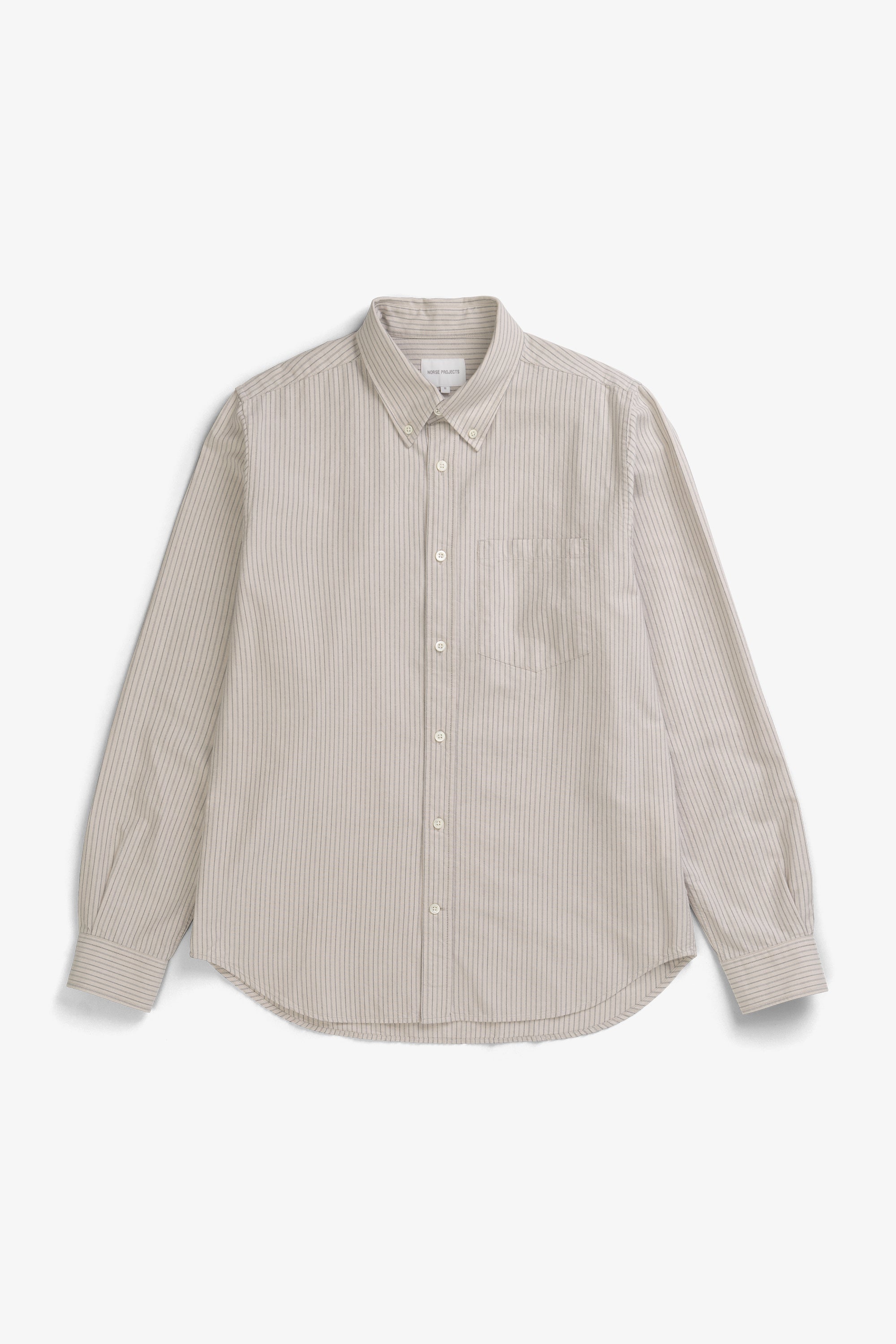 Chemise - Ce modèle est confectionné en tissu de coton biologique, lavé pour un toucher authentique et déjà porté - Ce modèle est confectionné en tissu de coton biologique, lavé… #3