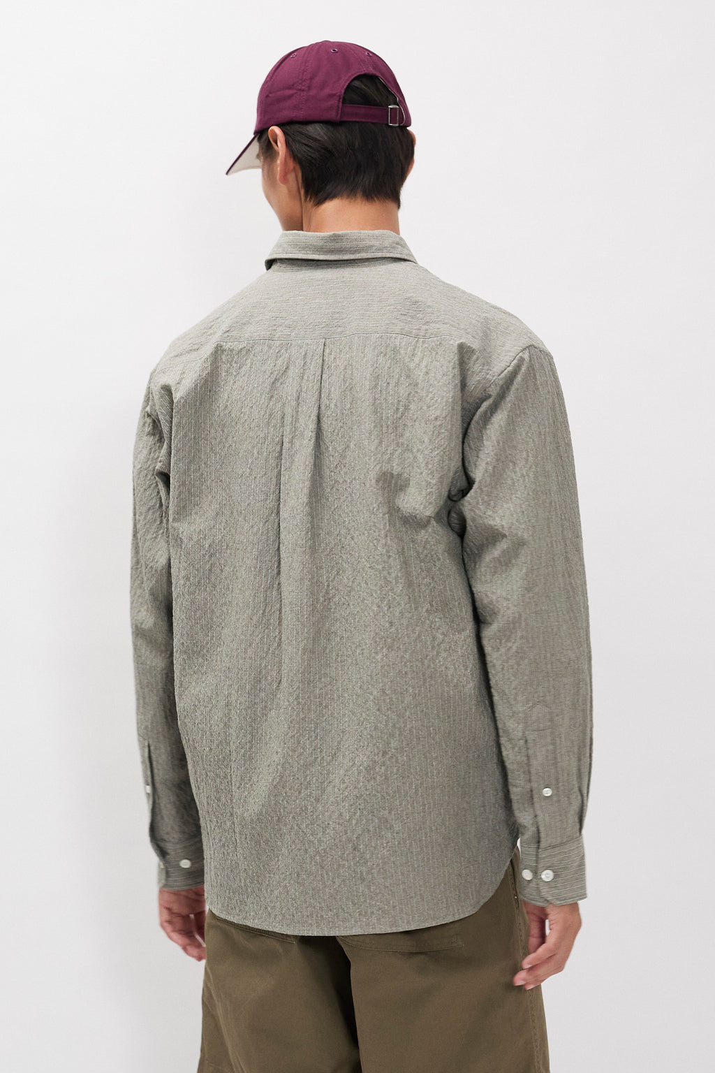 Chemise - Une chemise ajustée, avec une coupe plus large et une longueur normale - Une chemise ajustée, avec une coupe plus large et une longueur normale - Une chemise ajustée, avec une coupe large…