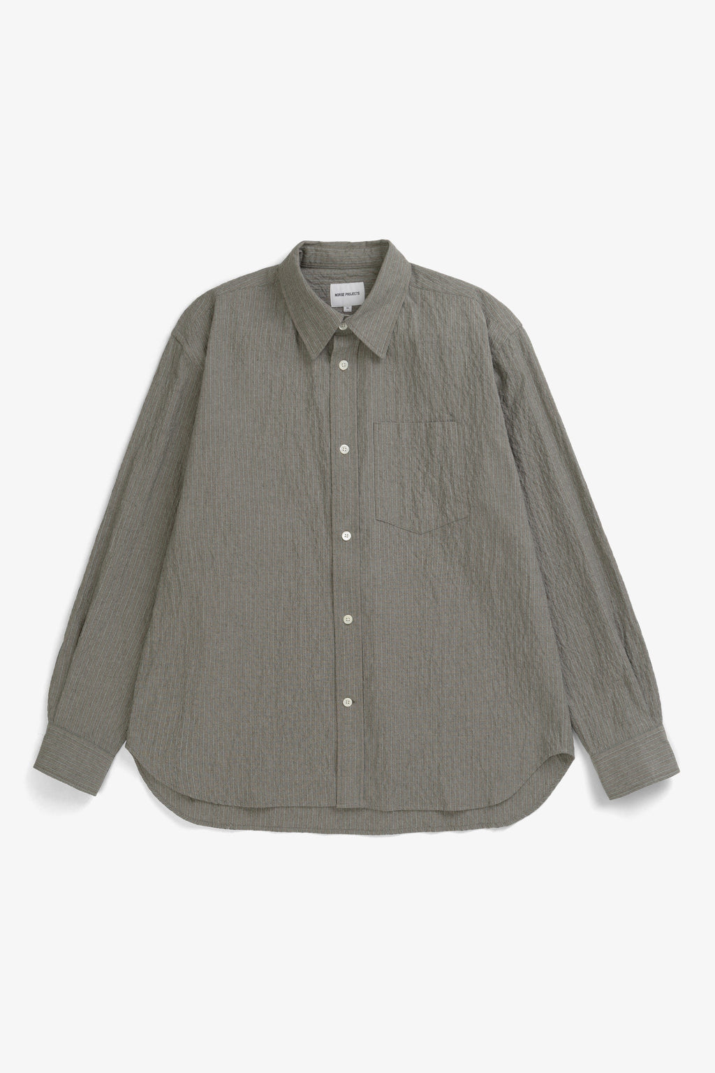 Chemise - Une chemise ajustée, avec une coupe plus large et une longueur normale - Une chemise ajustée, avec une coupe plus large et une longueur normale - Une chemise ajustée, avec une coupe large…