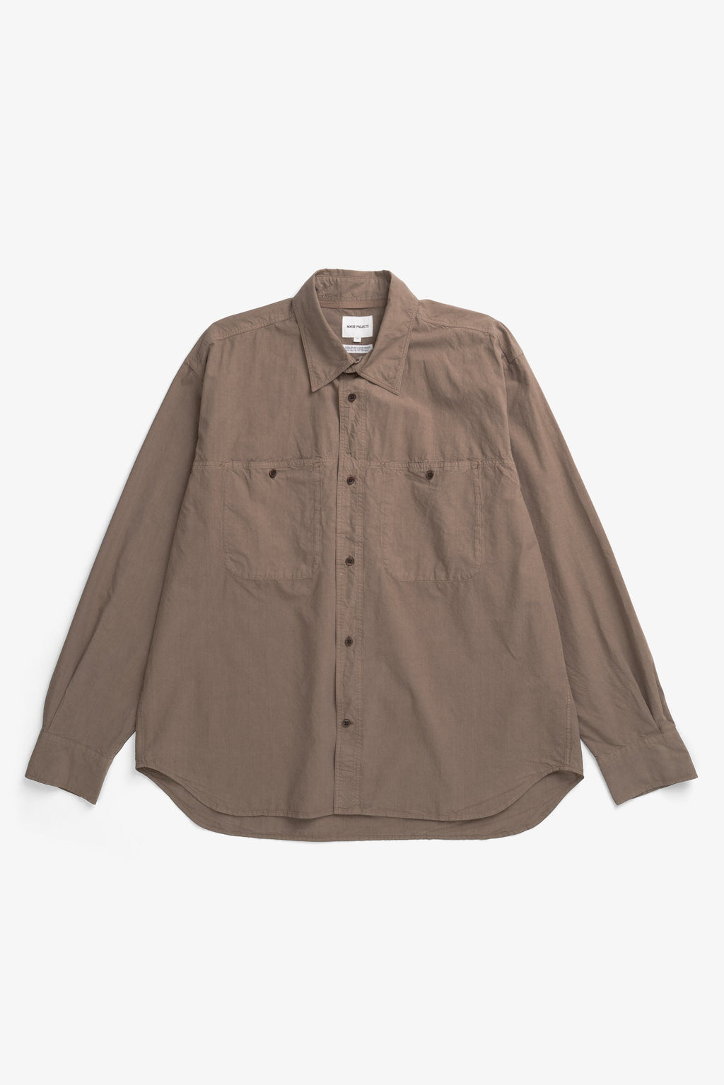 Chemise - Une chemise ample, avec un corps plus large et une longueur classique, coupée dans une popeline croustillante à base de  — Une chemise ample, avec un corps plus l…