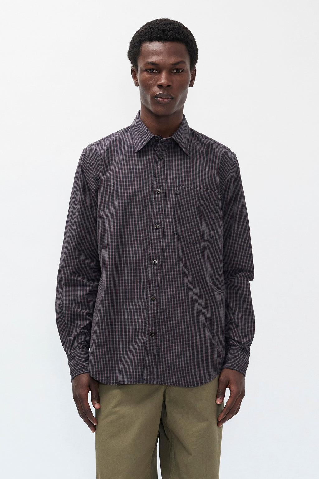 Chemise - Une chemise à la coupe régulière, confectionnée en coton léger, lavée pour un toucher doux et décontracté - Une chemise à la coupe régulière constr...