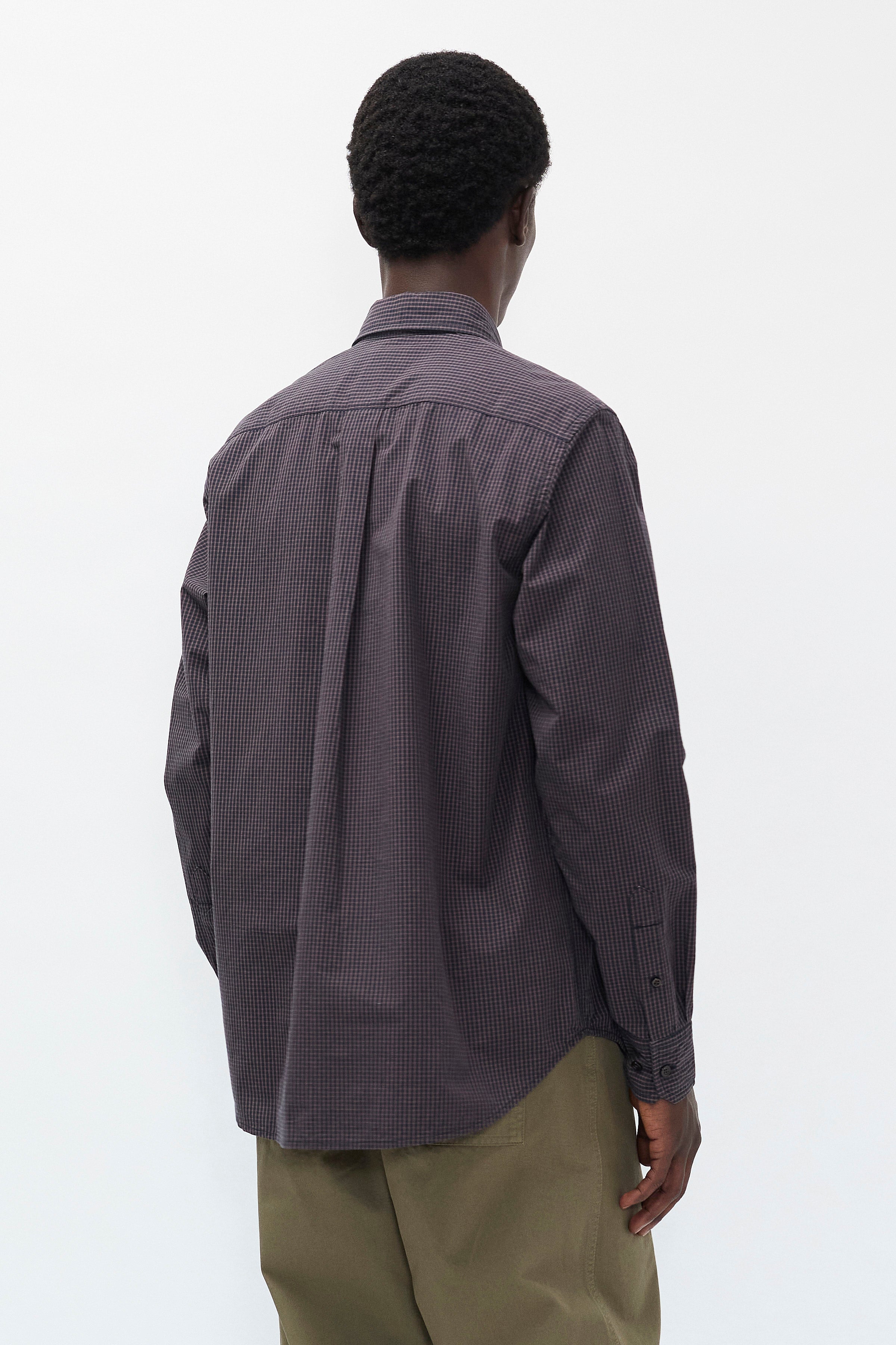 Chemise - Une chemise à la coupe régulière, confectionnée en coton léger, lavée pour un toucher doux et décontracté - Une chemise à la coupe régulière constr...