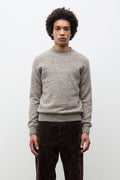 Nordrevik Baby Alpaca Sweater - Un pull raglan de coupe droite tricoté dans un mélange d'alpaga super fin, aérien et léger - Le style est construit avec…