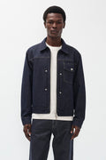 Veste en jean en coton et lin - Notre interprétation contemporaine sublime la silhouette classique grâce à des détails fonctionnels et modernes, offrant un style raffiné mais rési…