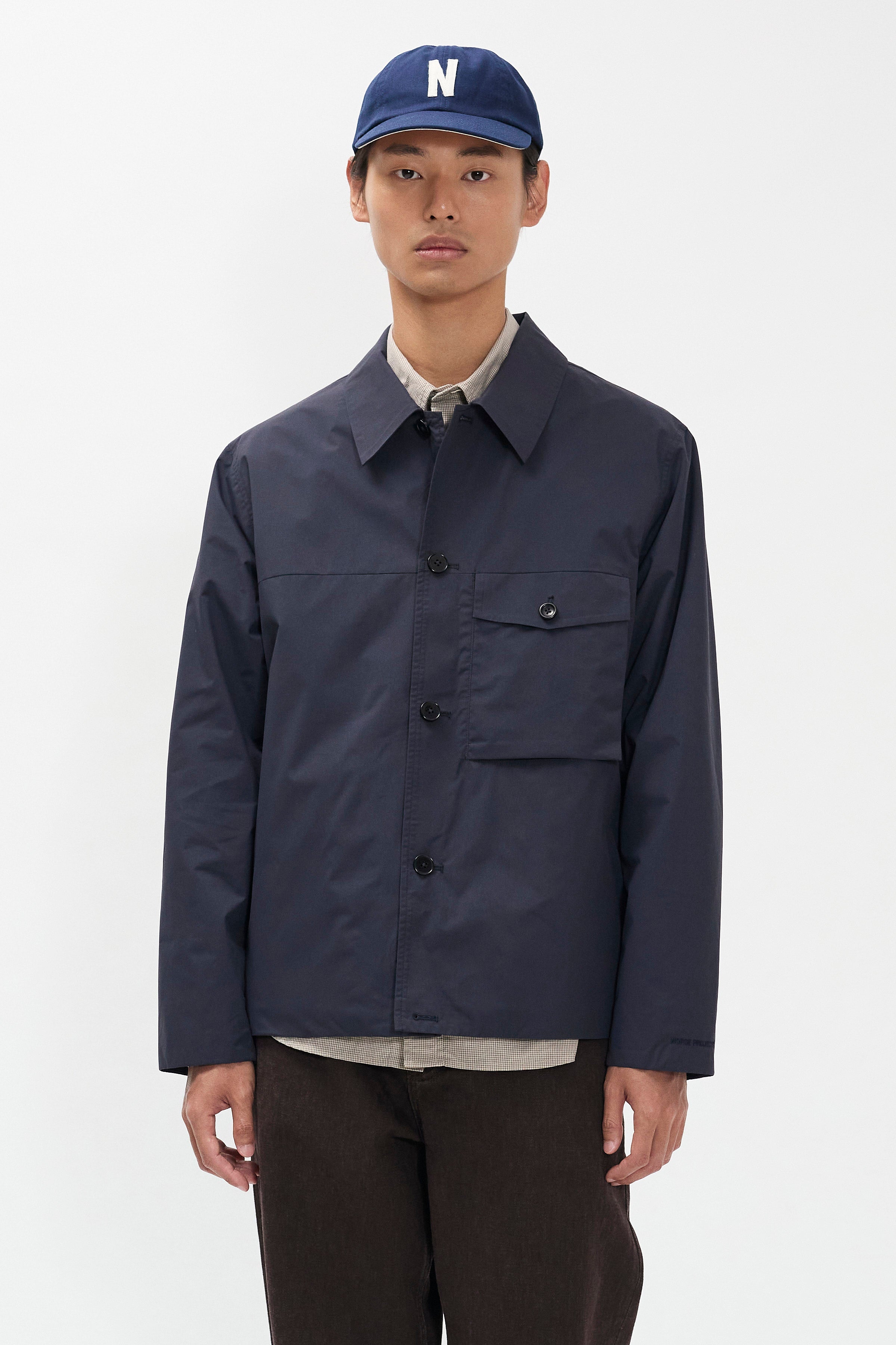 Surchemise coupe-vent Arresskov - Conçue comme une veste chemise polyvalente et adaptable, une solution légère pour les temps de transition - Caractéristiques…