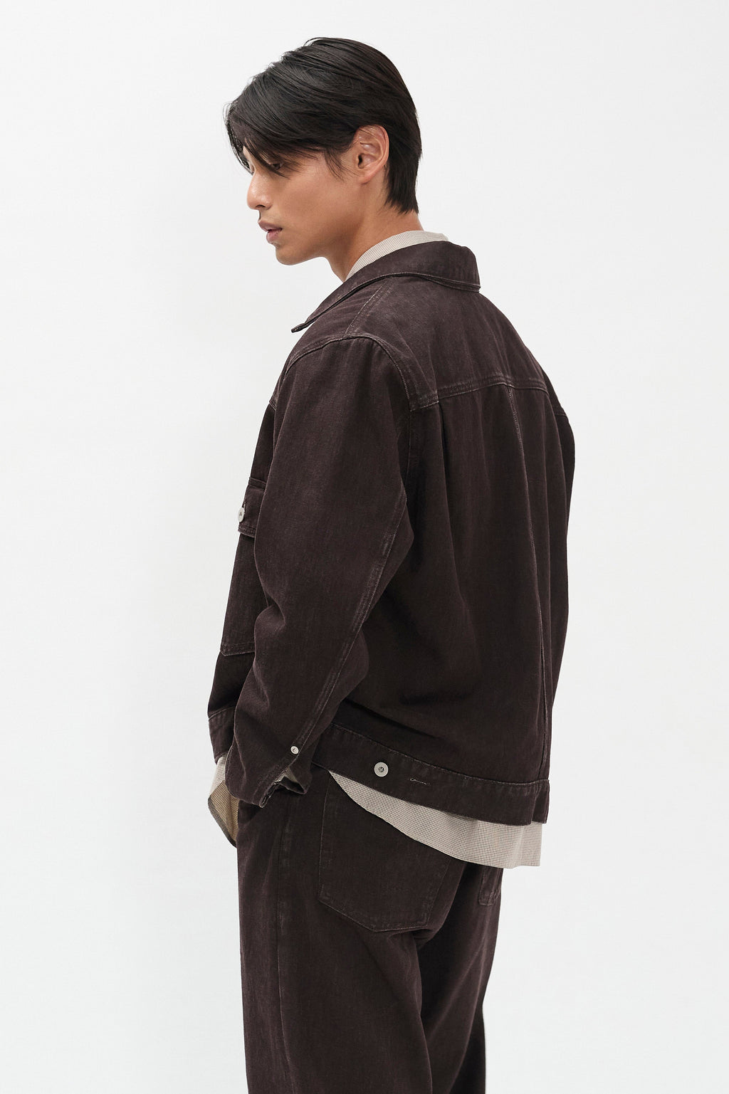 Veste – Une veste ample d’inspiration, coupée dans un – La teinture est appliquée uniquement sur le devant du tissu et légèrement délavée par un rinçage, créant un ric…