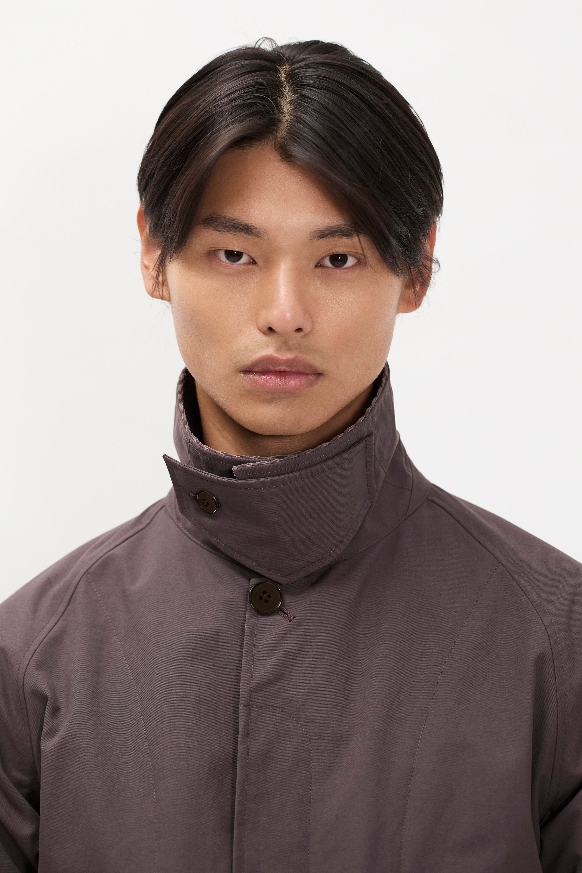 Veste – Sa doublure en doux mélange de coton respirant assure un grand confort par temps chaud, tandis que les détails en velours côtelé au col et à la patte de boutonnage ajoutent une touche…