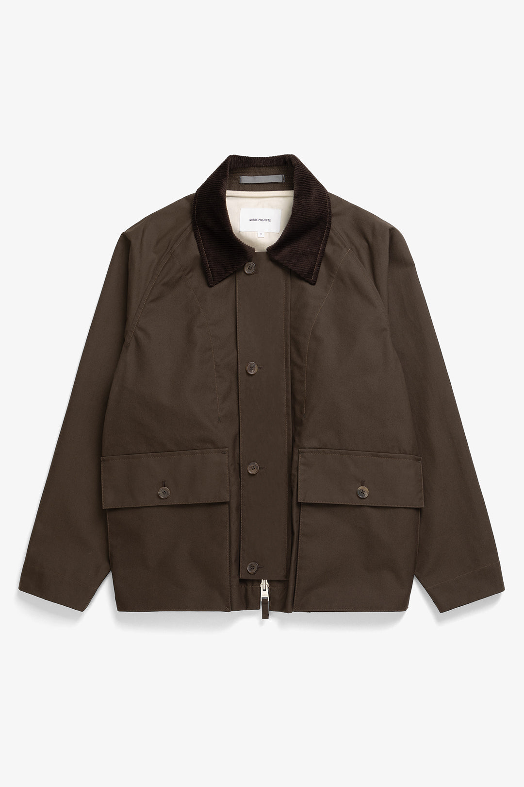 Veste légère - Les détails contrastants en velours côtelé rehaussent le design d'inspiration vintage, ajoutant une texture subtile et un caractère classique - Détails contrastants en velours côtelé…