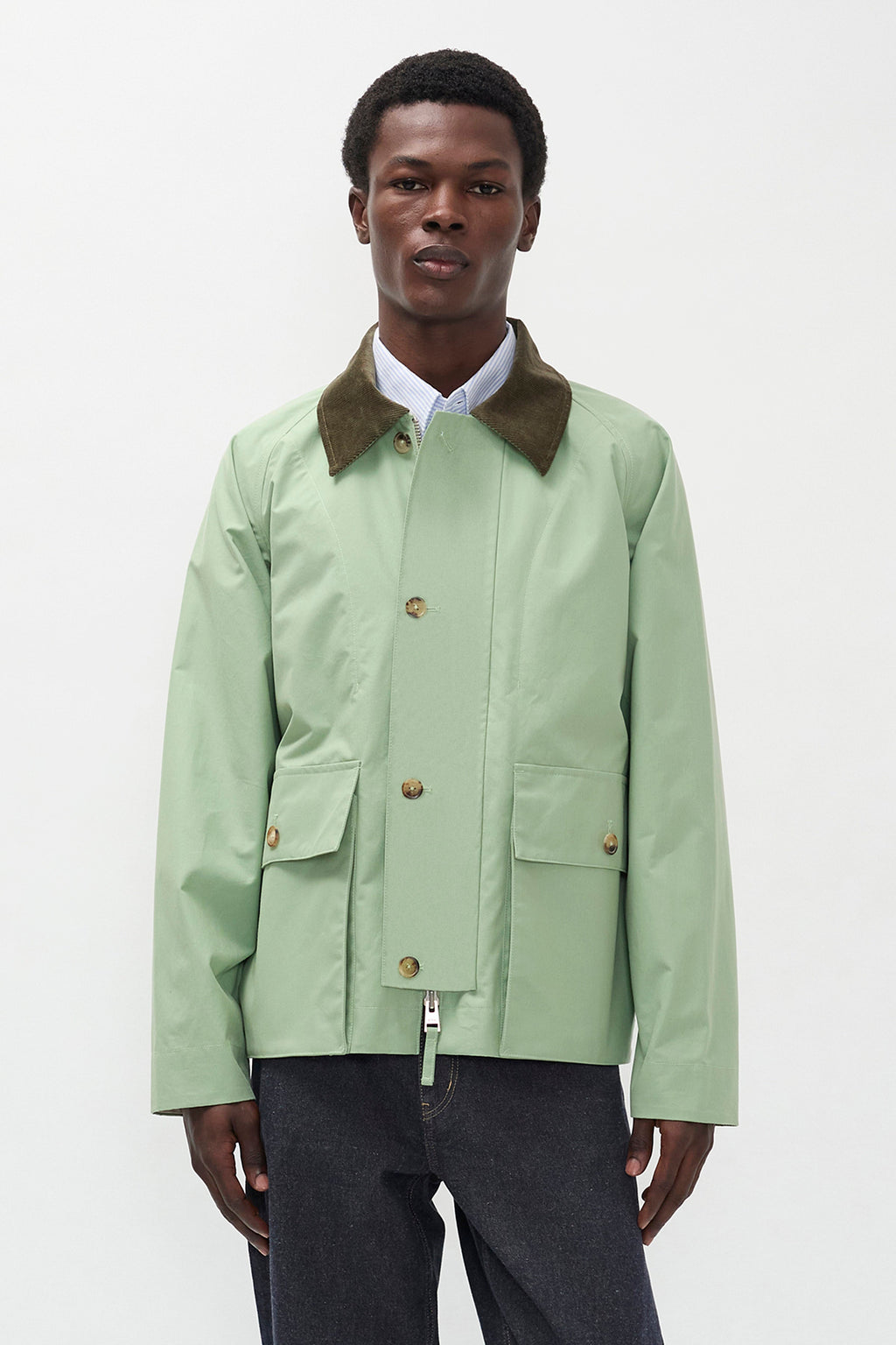Veste légère - Détails contrastants en velours côtelé rehaussant le design d'inspiration vintage, ajoutant une texture subtile et un caractère classique - Contraste en velours côtelé… #2