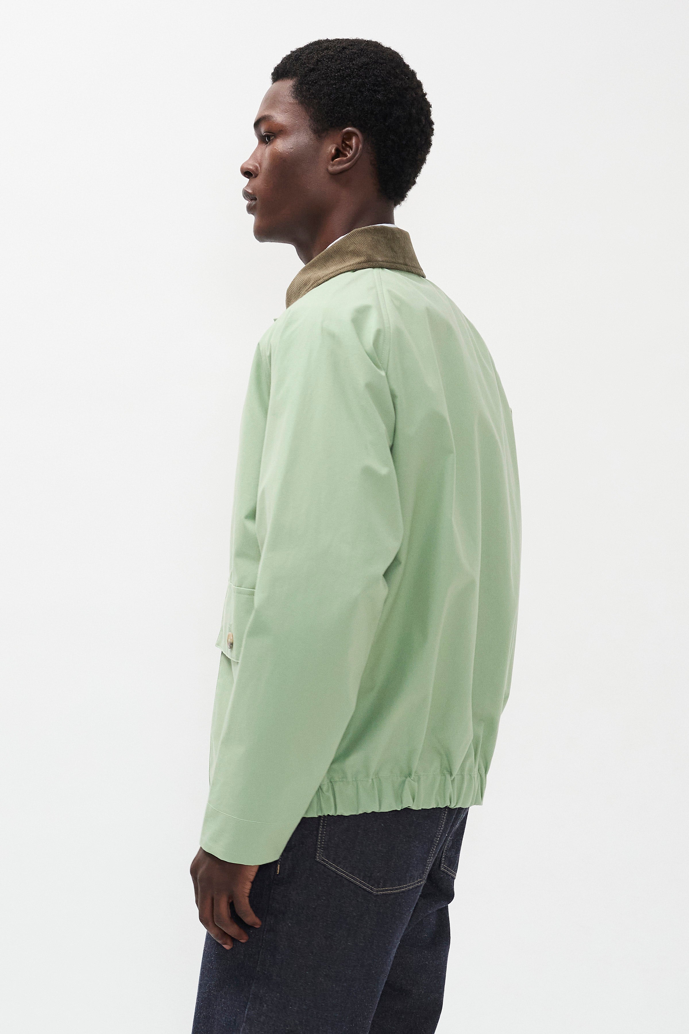 Veste légère - Détails contrastants en velours côtelé rehaussant le design d'inspiration vintage, ajoutant une texture subtile et un caractère classique - Contraste en velours côtelé… #2
