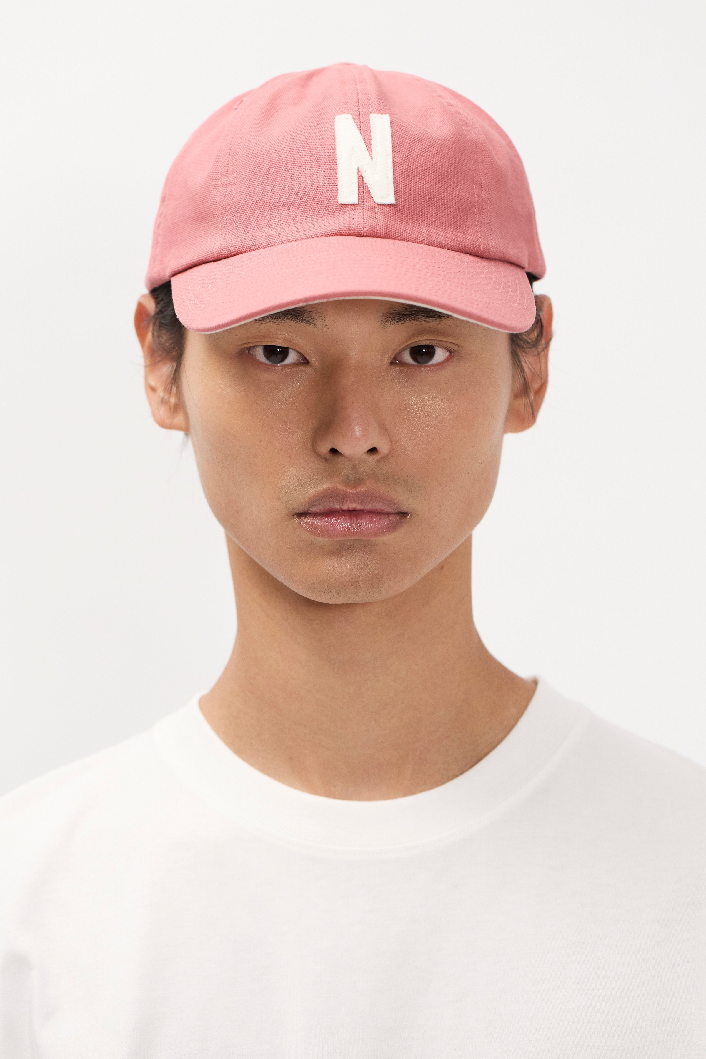 Casquette 8 Panneaux Toile Légère Feutre N - Une casquette de sport à huit panneaux coupée dans une toile de coton légère - Dotée d'un patch logo N en feutre sur le devant, met tonal…