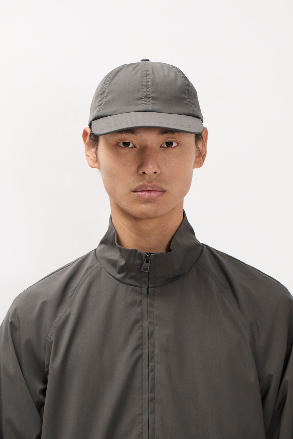 Casquette 6 panneaux en laine 37,5 - Casquette de sport à six panneaux coupée dans une laine légère 37,5 avec une coupe peu profonde