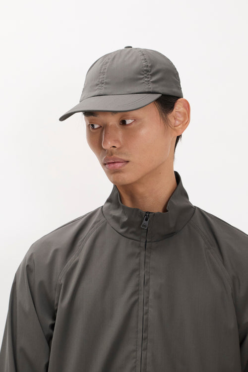 Casquette 6 panneaux en laine 37,5 - Casquette de sport à six panneaux coupée dans une laine légère 37,5 avec une coupe peu profonde