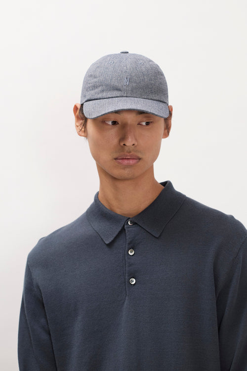 Casquette 6 panneaux – Une casquette de sport à six panneaux coupée dans un mélange de coton d'épaisseur moyenne – Avec un logo N brodé ton sur ton à l'avant, des œillets de ventilation brodés…