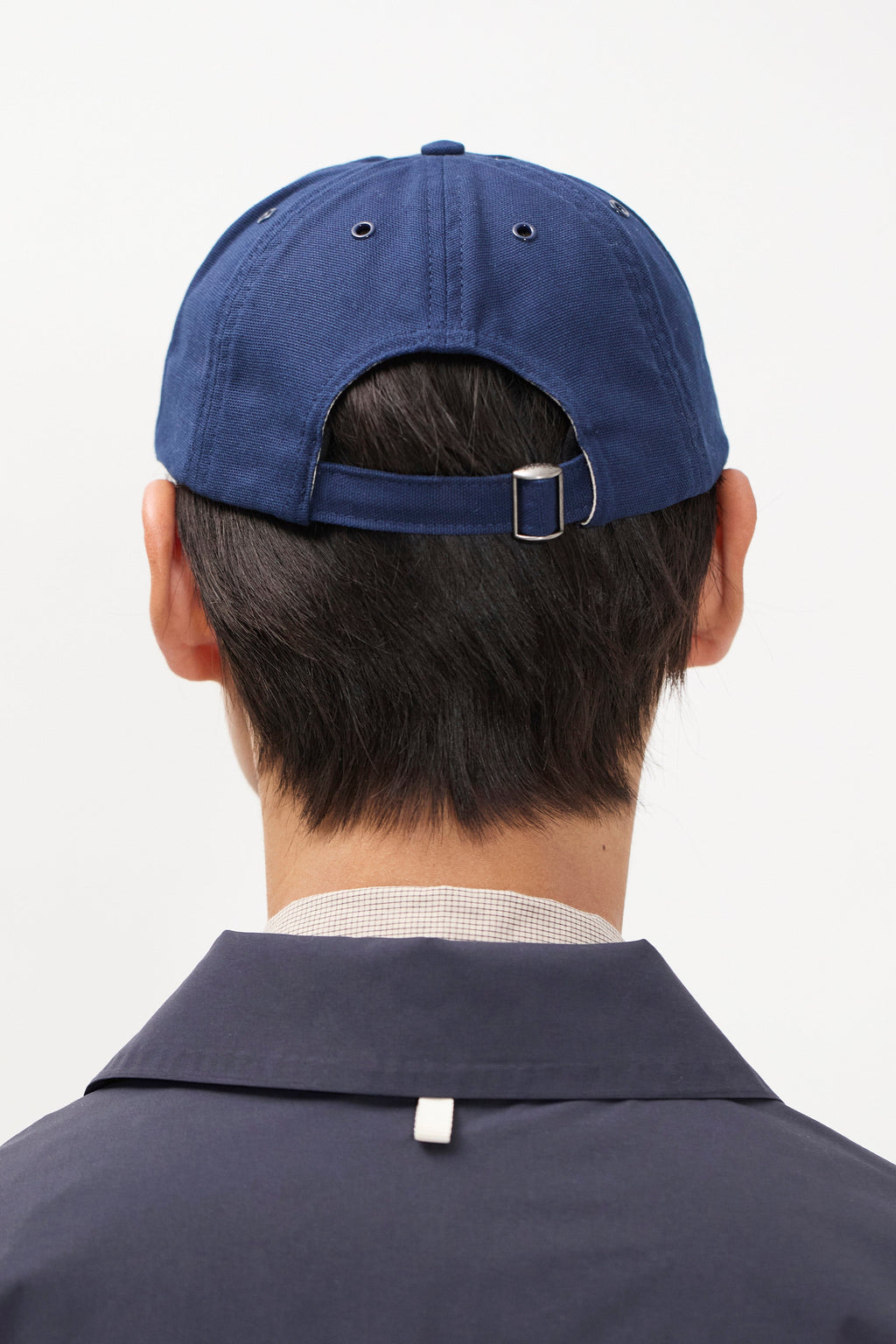 Casquette à 8 panneaux en toile légère - Une casquette de sport à huit panneaux, coupée dans une toile de coton légère - Une casquette de sport à huit panneaux, coupée dans une toil…